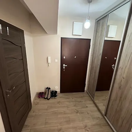 Modern With Underground Parking Spot, Kwartowa, Apartamento Cracóvia
